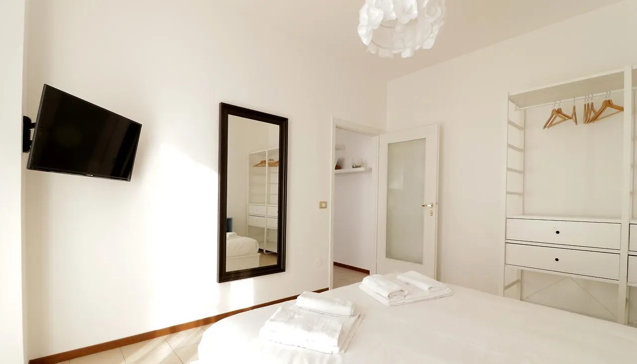 Italianway-Bergognone 47 Flat Apartment Milan